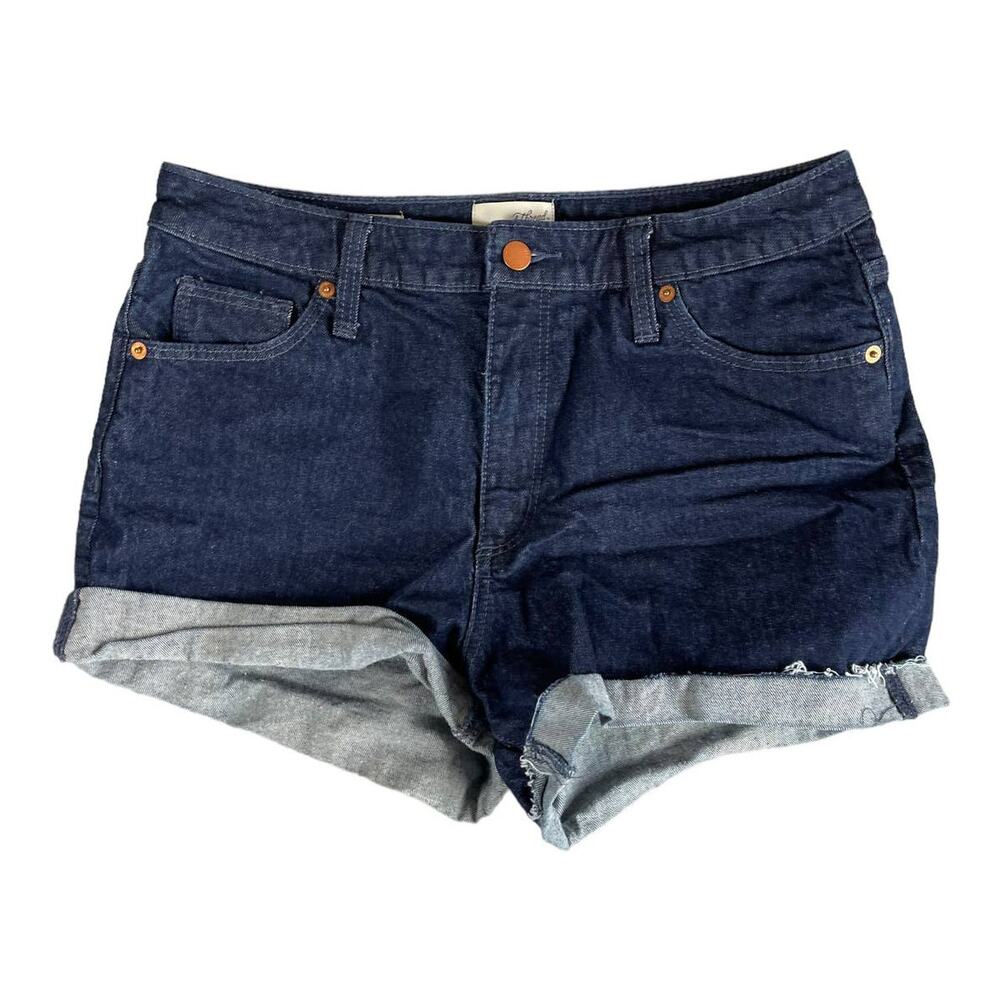 Universal Thread Vintage Midi Blue Denim Jean Shorts Size 10/30R - Picture 3 of 8